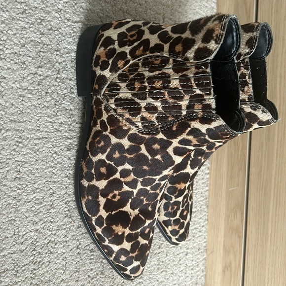 Rebecca Minkoff cheetah Chelsea Boot - Picture 2 of 3
